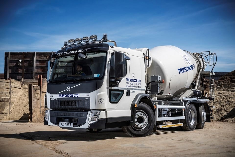 Drum truck used for ready-mix concrete delivery – volumetric vs drum truck comparison