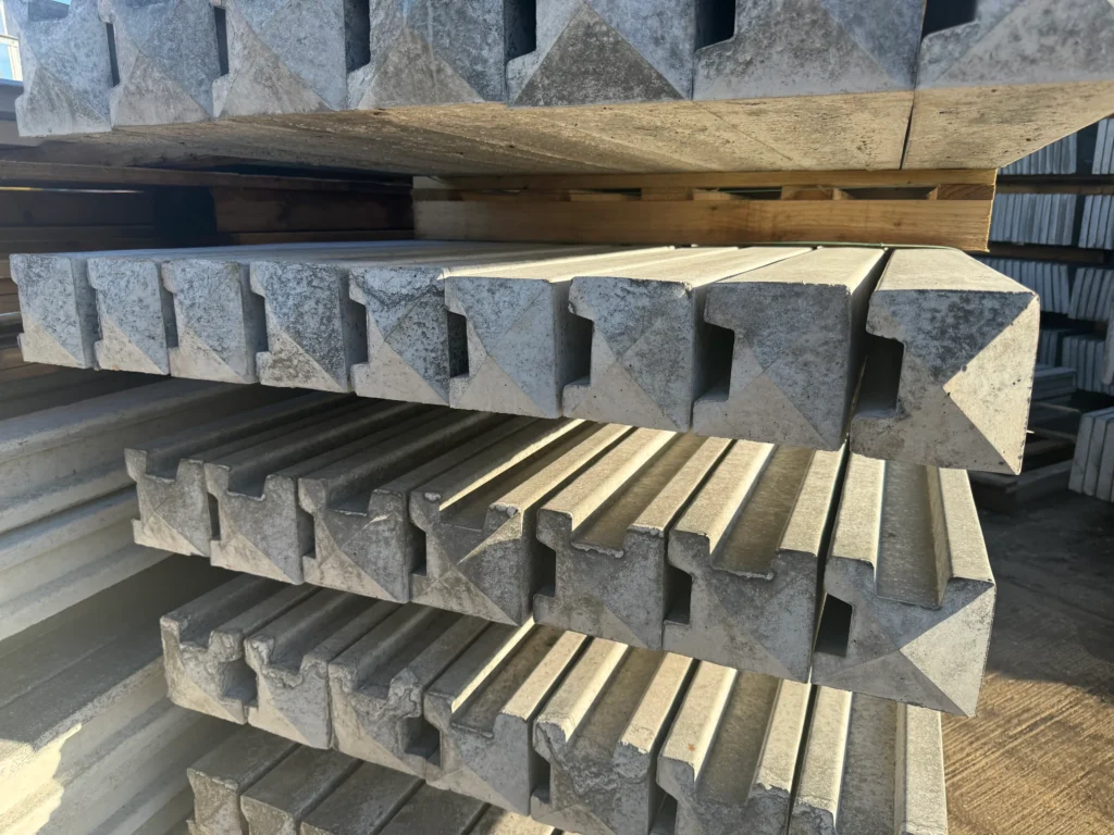 Bags vs Delivery for Fence Footings: The Exact Yard Where Bagging Stops Paying