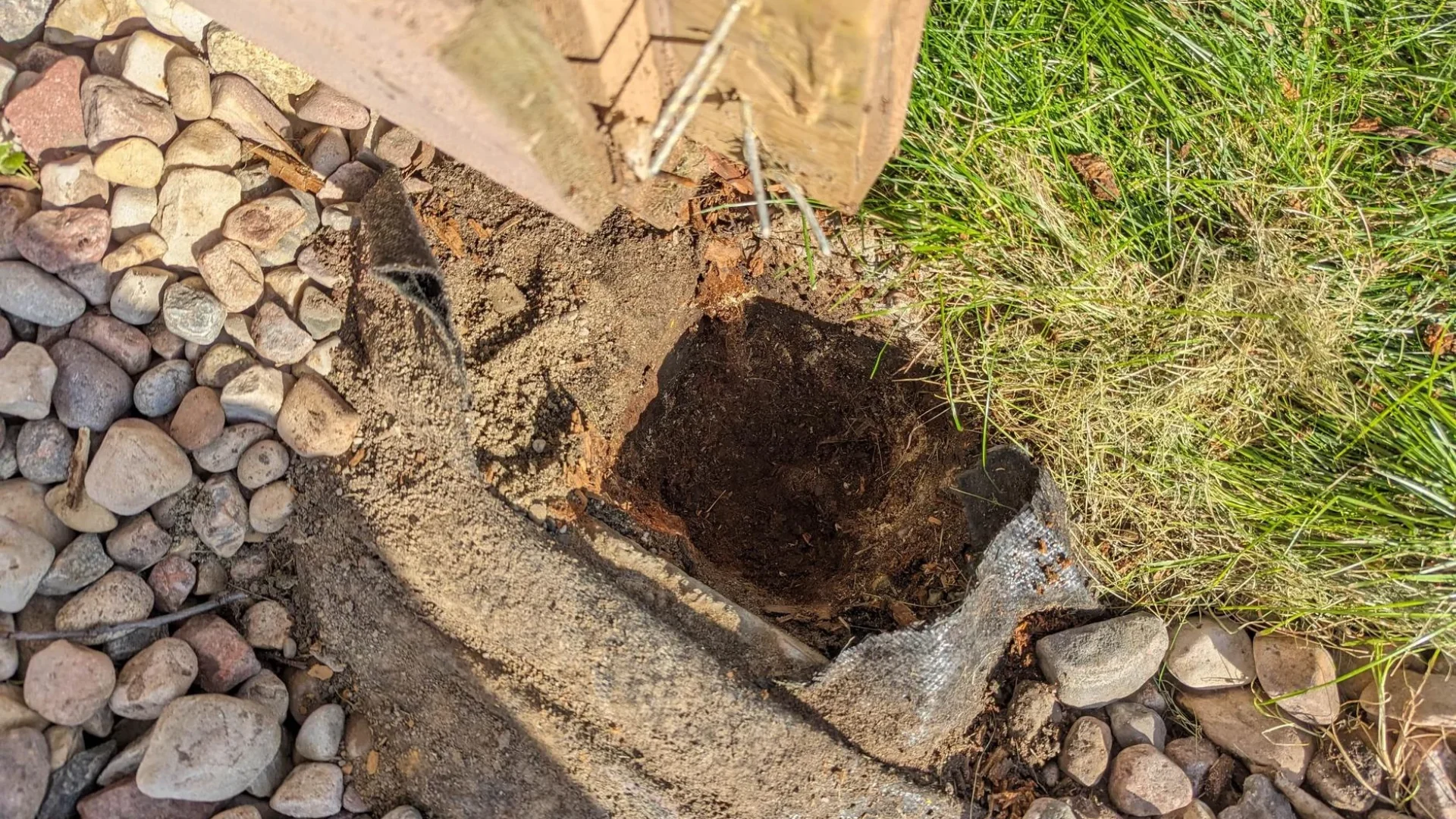 30 Postholes in a Morning: Metered On-Site Concrete for Fence Crews