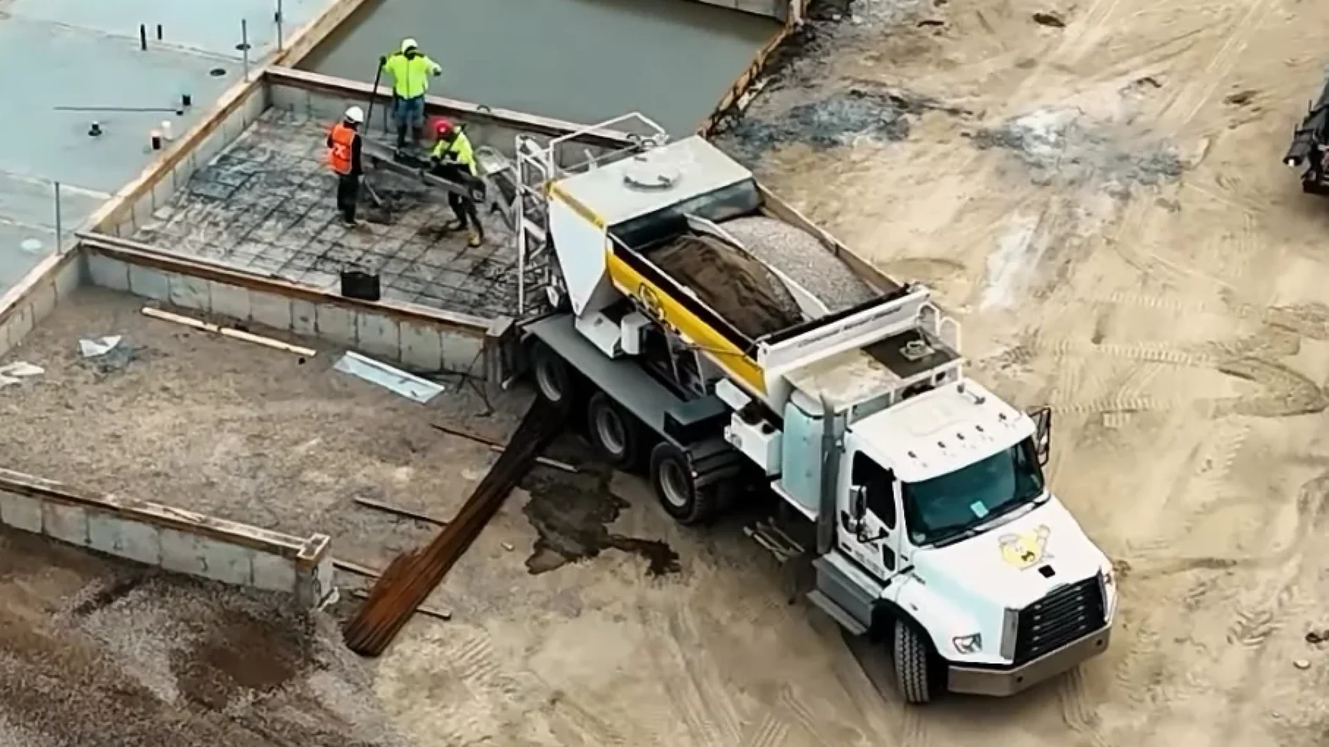 10 concrete pour-day conditions a Calgary homeowner should reject the truck over